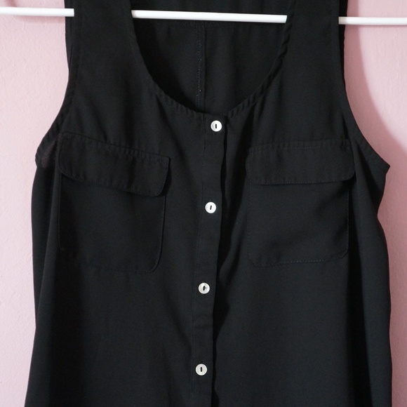 F21 Chiffon Button Down Tank Top - Picture 2 of 4